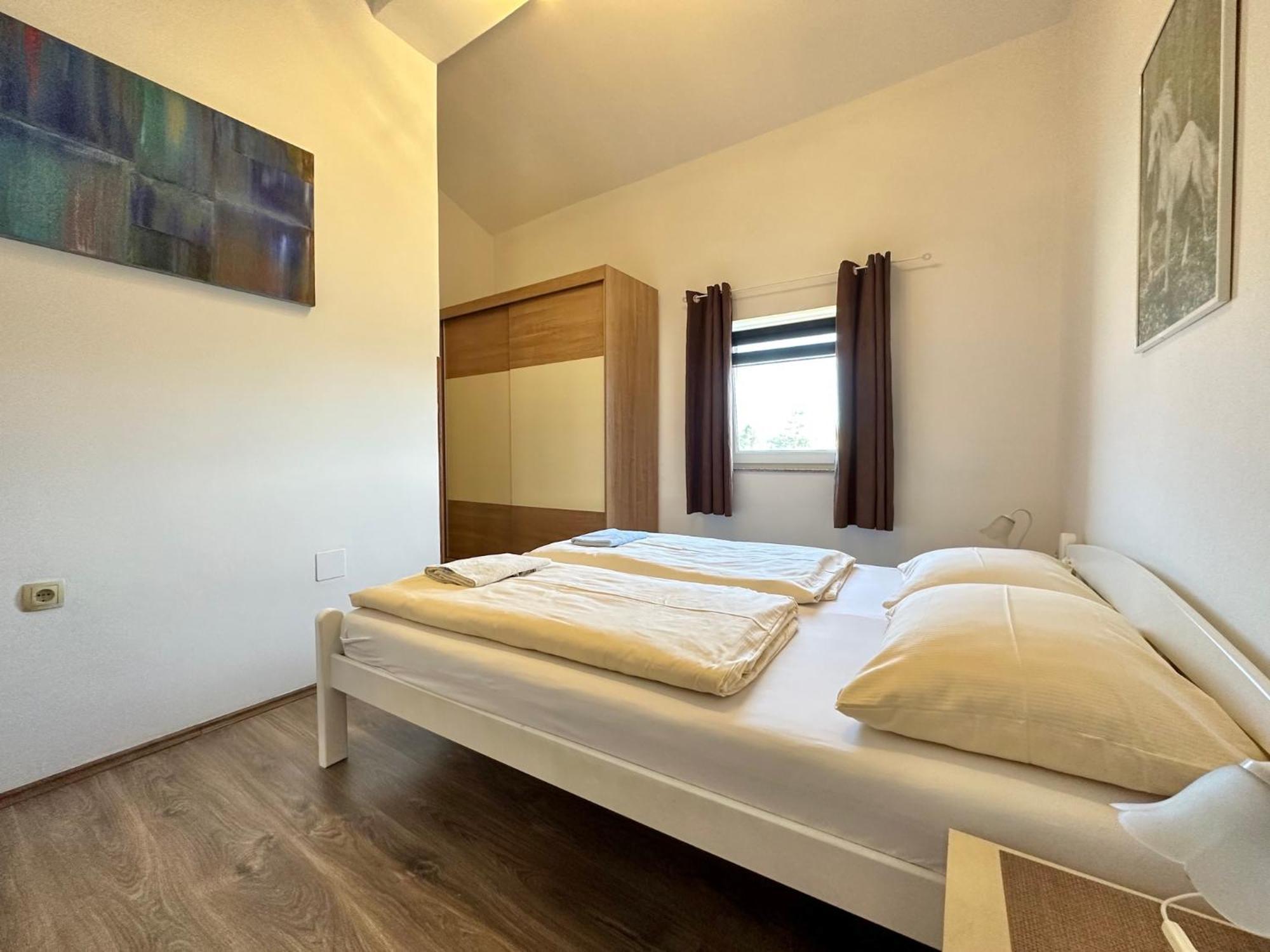 Apartments Hajl Krk Town Exterior foto